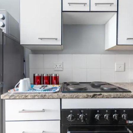 Leas Furnished Apartments - Capital Hill Pretoria Ngoại thất bức ảnh